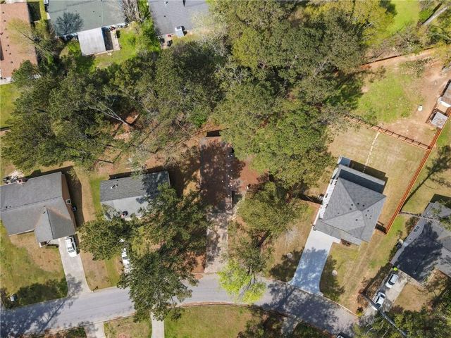 9383 Woodknoll Way, Jonesboro, GA 30238