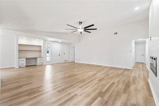 9383 Woodknoll Way, Jonesboro, GA 30238