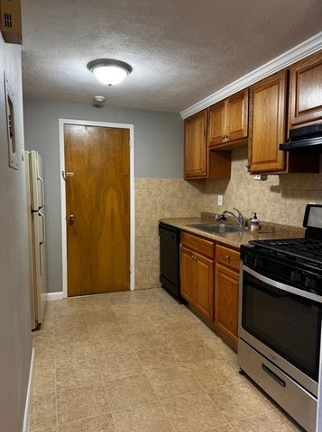 30 Worthen Street C3, Chelmsford, MA 01824