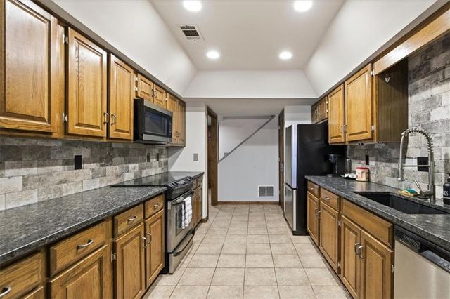 2970 Woodruff SE Drive, Smyrna, GA 30080