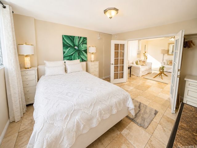 2442 Kuhio Avenue 1101, Honolulu, HI 96815