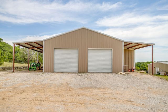 227 Rock Springs Road, Weatherford, TX 76088