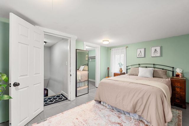 256 E Dunstable Road, Nashua, NH 03062