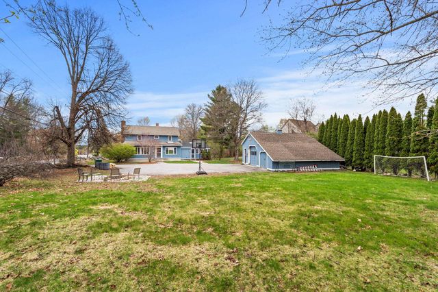 256 E Dunstable Road, Nashua, NH 03062