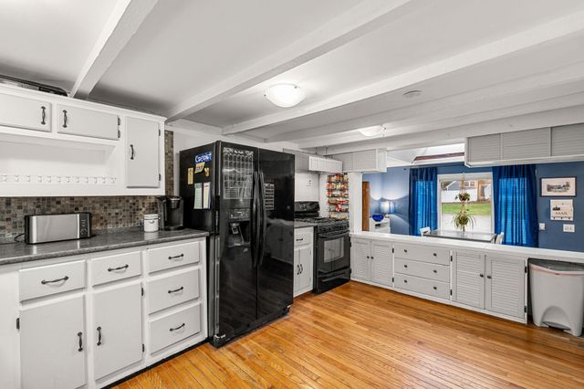 256 E Dunstable Road, Nashua, NH 03062