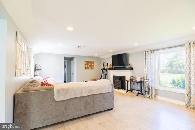 1023 LANSDALE AVE, Lansdale, PA 19446