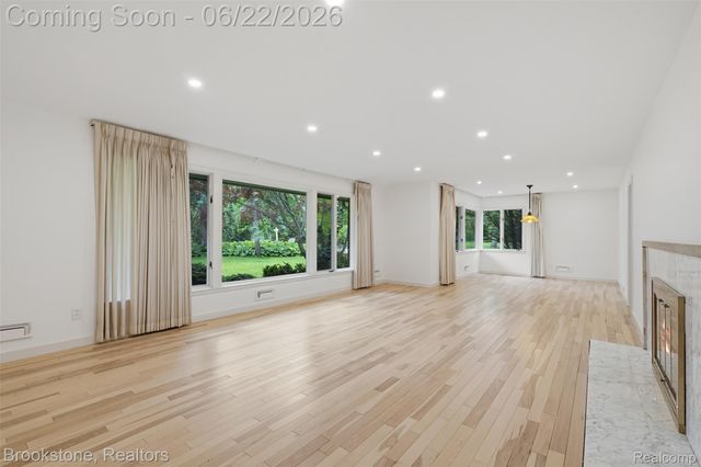 4190 Valley Forge Road, Bloomfield Hills, MI 48301