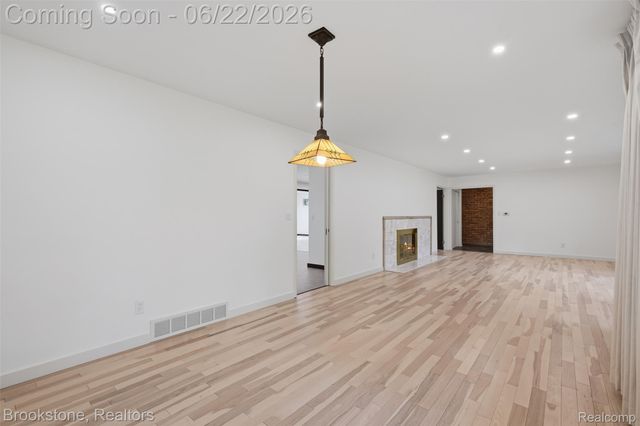 4190 Valley Forge Road, Bloomfield Hills, MI 48301