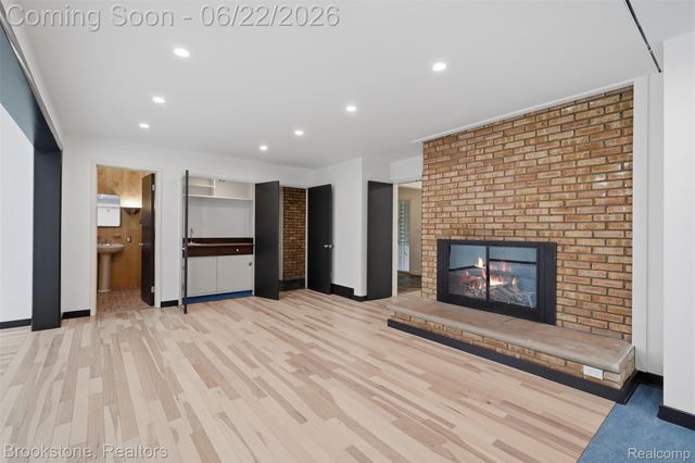 4190 Valley Forge Road, Bloomfield Hills, MI 48301