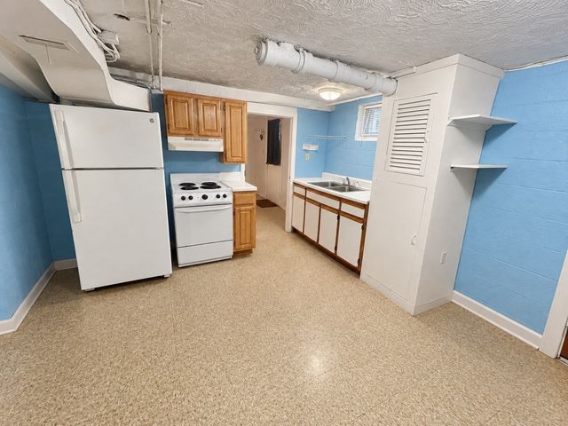47 Wood St., Lexington, MA 02421