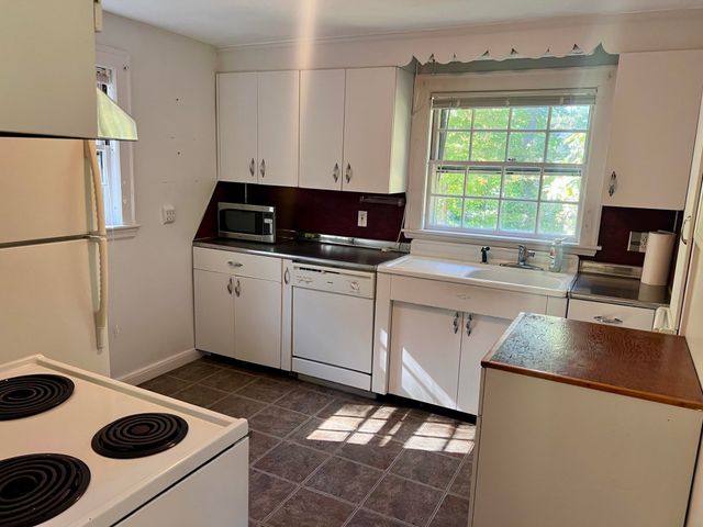 47 Wood St., Lexington, MA 02421