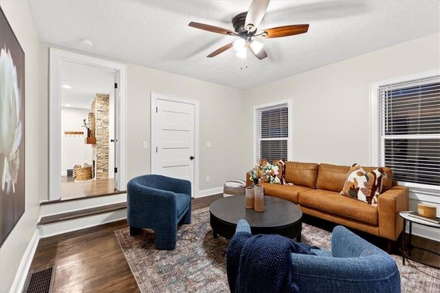 7414 Jarboe Street, Kansas City, MO 64114