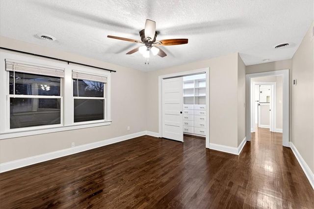 7414 Jarboe Street, Kansas City, MO 64114