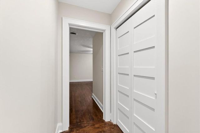 7414 Jarboe Street, Kansas City, MO 64114