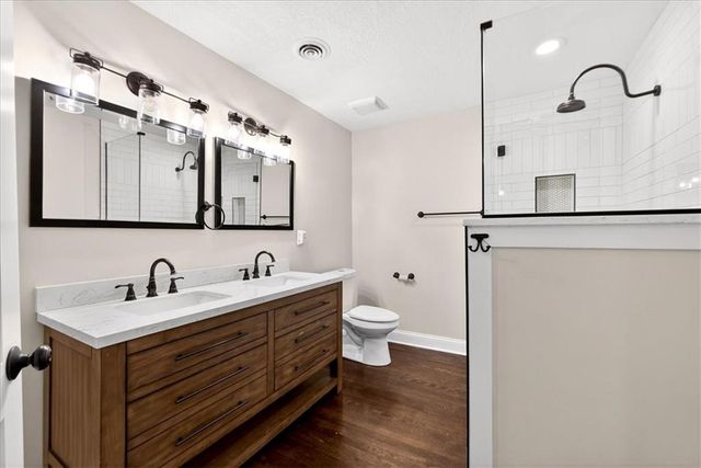 7414 Jarboe Street, Kansas City, MO 64114