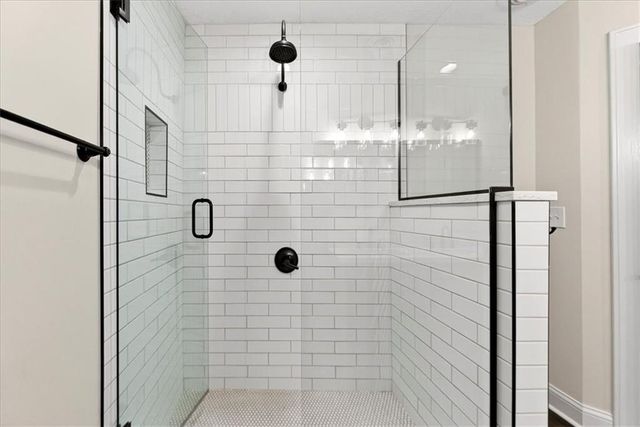 7414 Jarboe Street, Kansas City, MO 64114