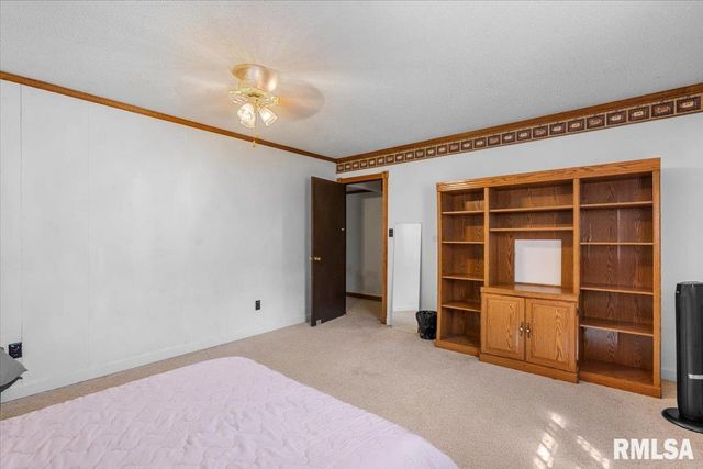 5260 RIVER VIEW Road, Riverton, IL 62561