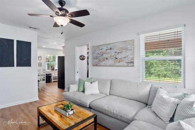 2147 Pine Hill Road, Shreveport, LA 71107