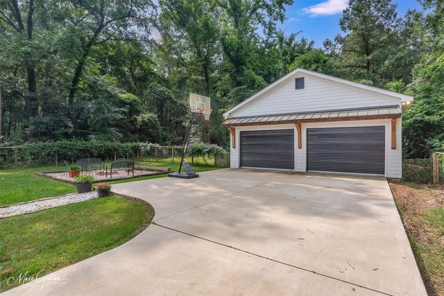 2147 Pine Hill Road, Shreveport, LA 71107