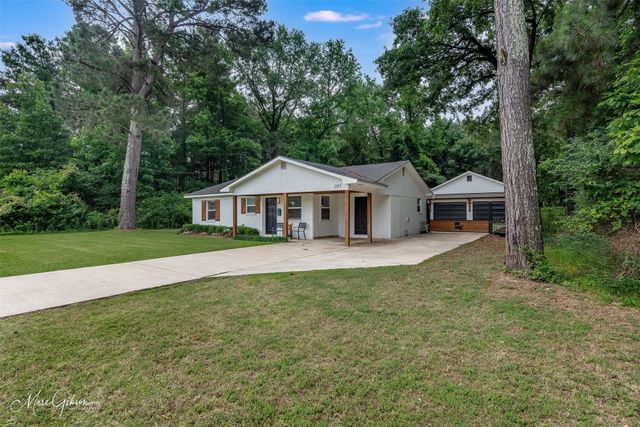 2147 Pine Hill Road, Shreveport, LA 71107