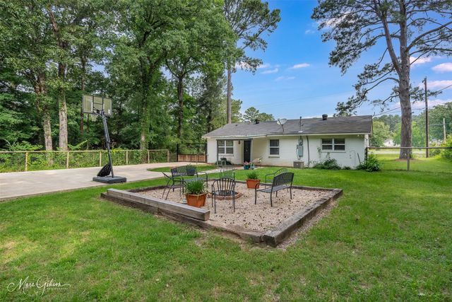 2147 Pine Hill Road, Shreveport, LA 71107