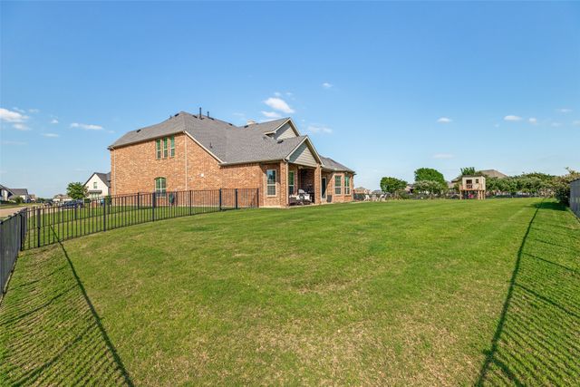 1212 Karsten Ridge Pass, Gunter, TX 75058
