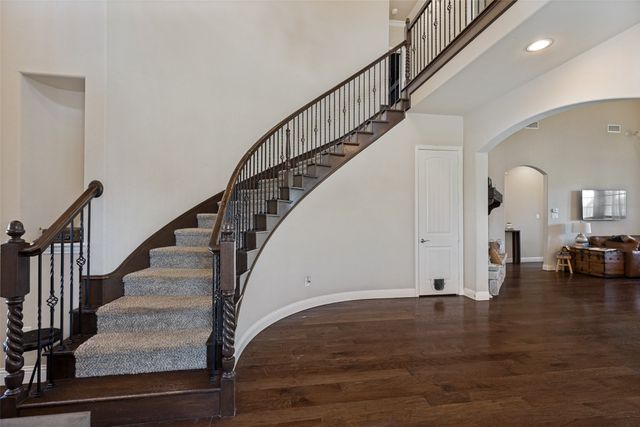 1212 Karsten Ridge Pass, Gunter, TX 75058