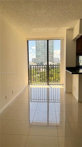 17021 N Bay Road 1015, Sunny Isles Beach, FL 33160