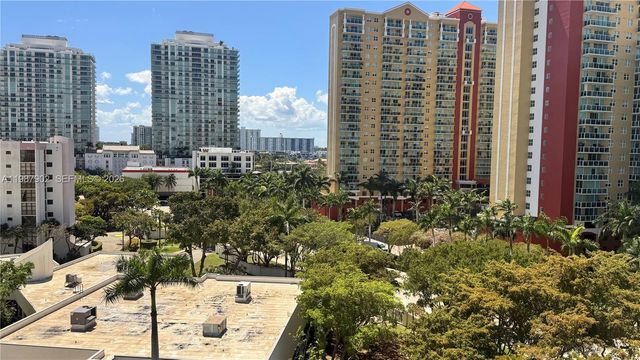 17021 N Bay Road 1015, Sunny Isles Beach, FL 33160