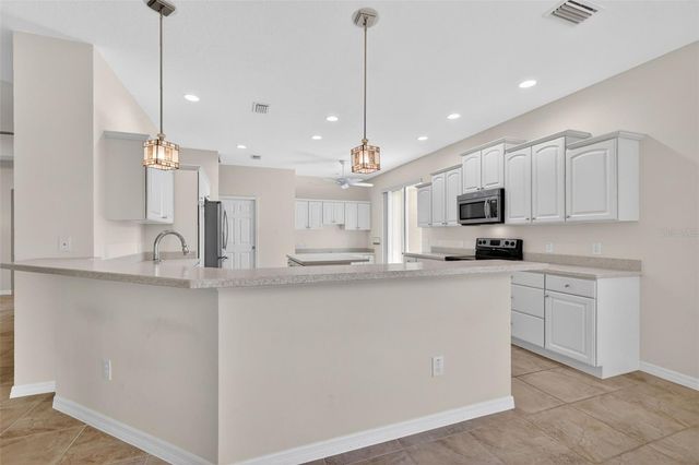2970 FISHER AVENUE, The Villages, FL 32163