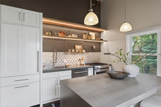 2506 Beverly Road, Saint Paul, MN 55104