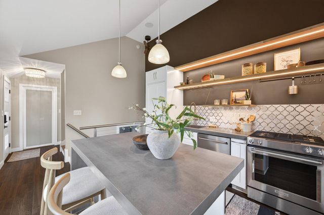 2506 Beverly Road, Saint Paul, MN 55104