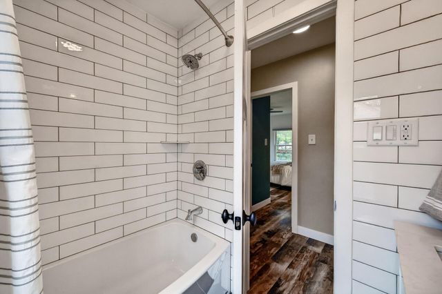 2506 Beverly Road, Saint Paul, MN 55104