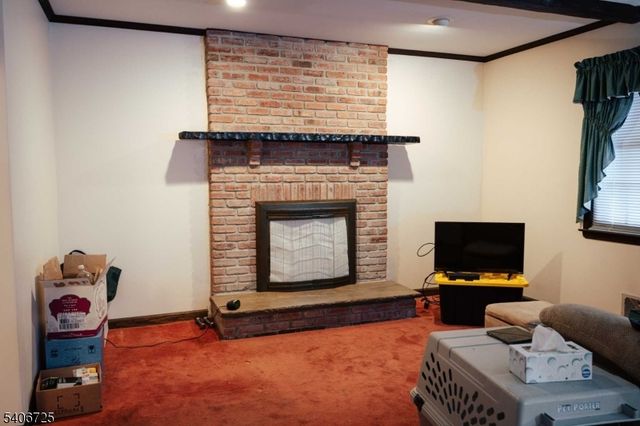 4 Hickory Ln, Readington Twp., NJ 08889