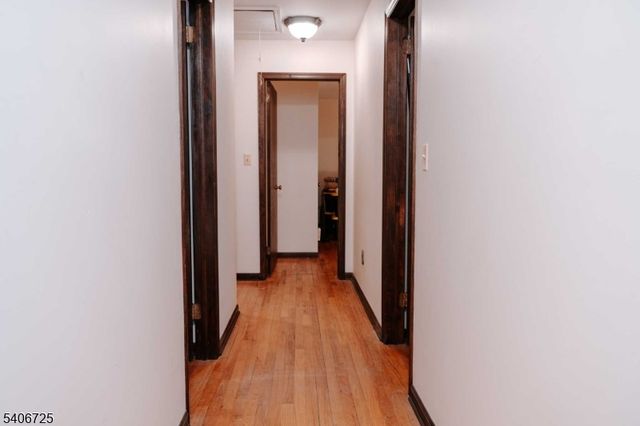 4 Hickory Ln, Readington Twp., NJ 08889