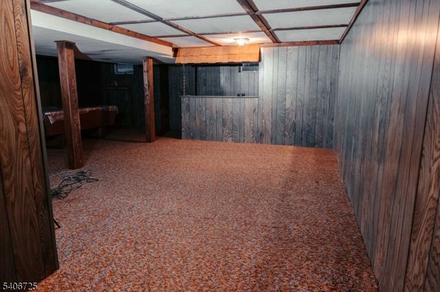 4 Hickory Ln, Readington Twp., NJ 08889