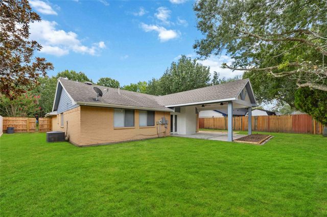 7906 El Capitan Drive, Houston, TX 77083