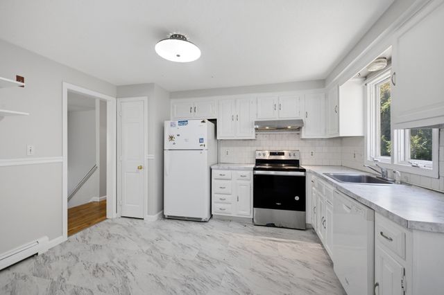 21 Woodpark Circle, Lexington, MA 02421