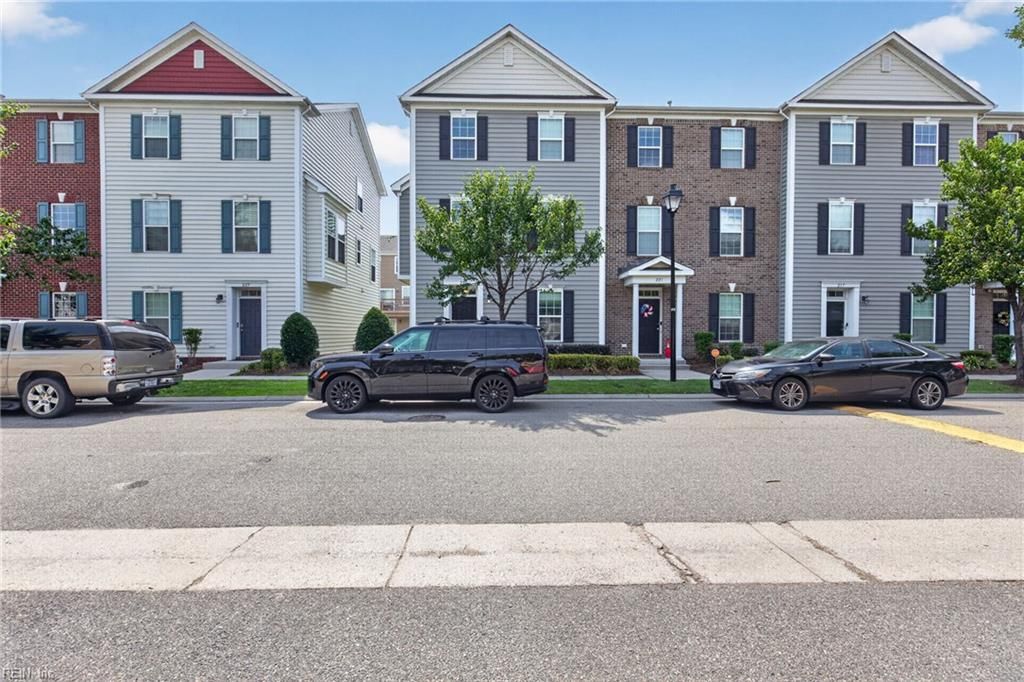 225 Feldspar ST, Virginia Beach, VA 23462