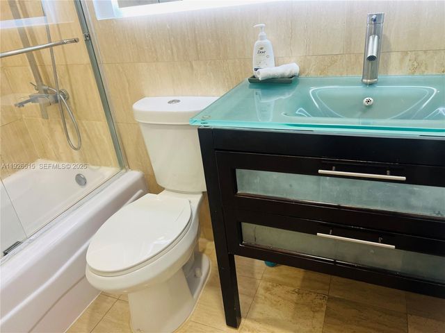 5225 Collins Ave 914, Miami Beach, FL 33140