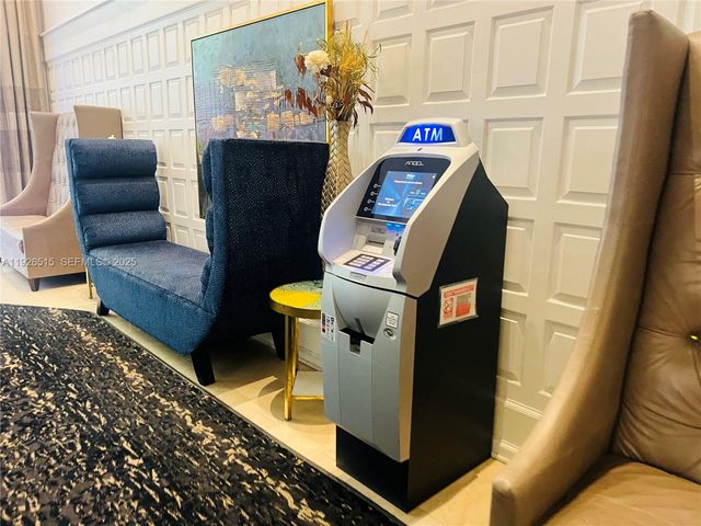 5225 Collins Ave 914, Miami Beach, FL 33140