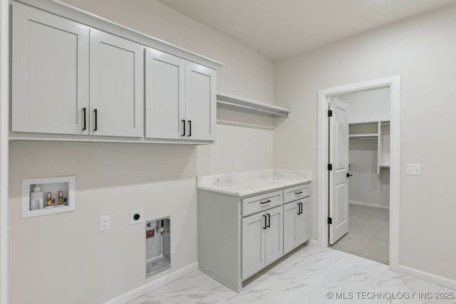 711 E 149th Street S, Glenpool, OK 74033