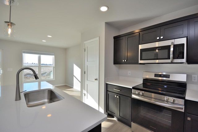 1007 Elderberry ROAD, Oconomowoc, WI 53066