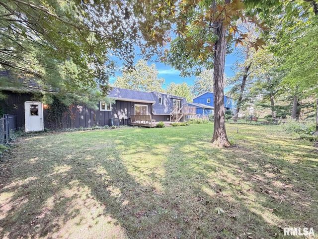4804 W KNOBOAK Drive, Peoria, IL 61615