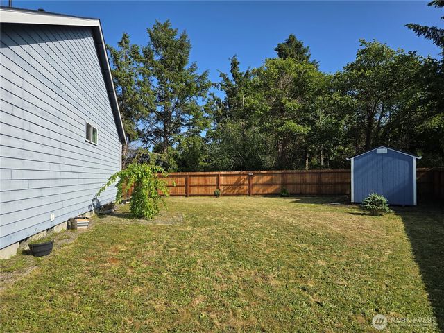 861 Willow Court SW, Ocean Shores, WA 98569