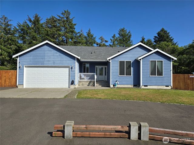 861 Willow Court SW, Ocean Shores, WA 98569