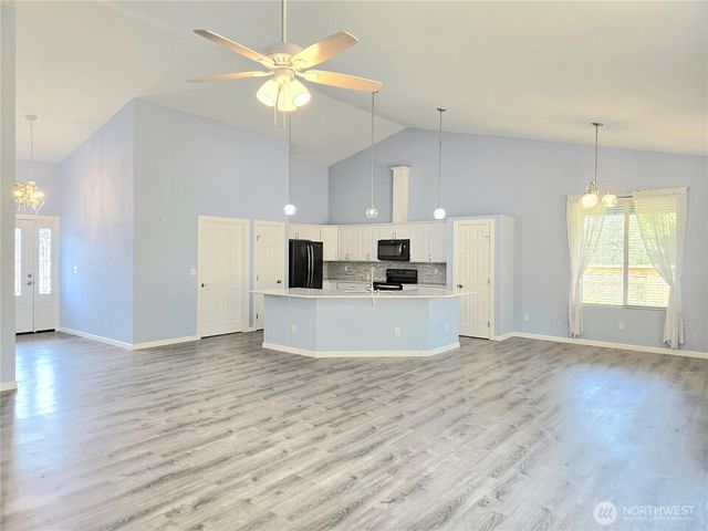 861 Willow Court SW, Ocean Shores, WA 98569