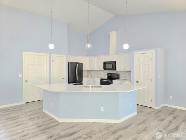 861 Willow Court SW, Ocean Shores, WA 98569