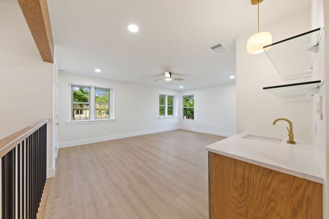 1425 Tiffany Forest Lane, Grapevine, TX 76051