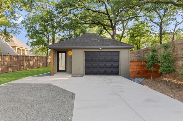 1425 Tiffany Forest Lane, Grapevine, TX 76051